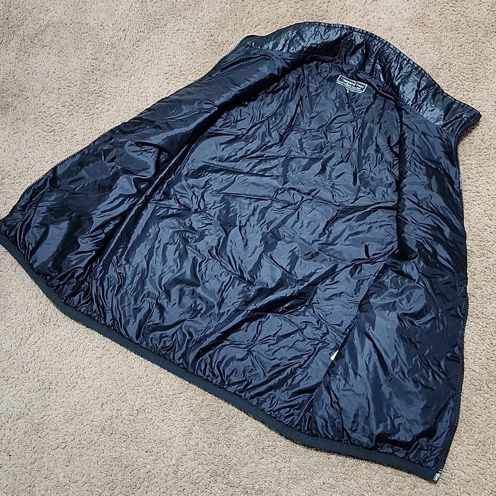 Vineyard Vines Martha Vineyard Black Puffer Vest Jacket Men's Size S Small - Picture 9 of 12